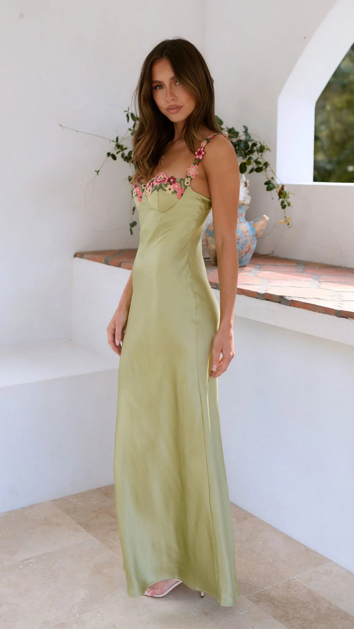 Tirenta | Robe Midi Élégance Intemporelle