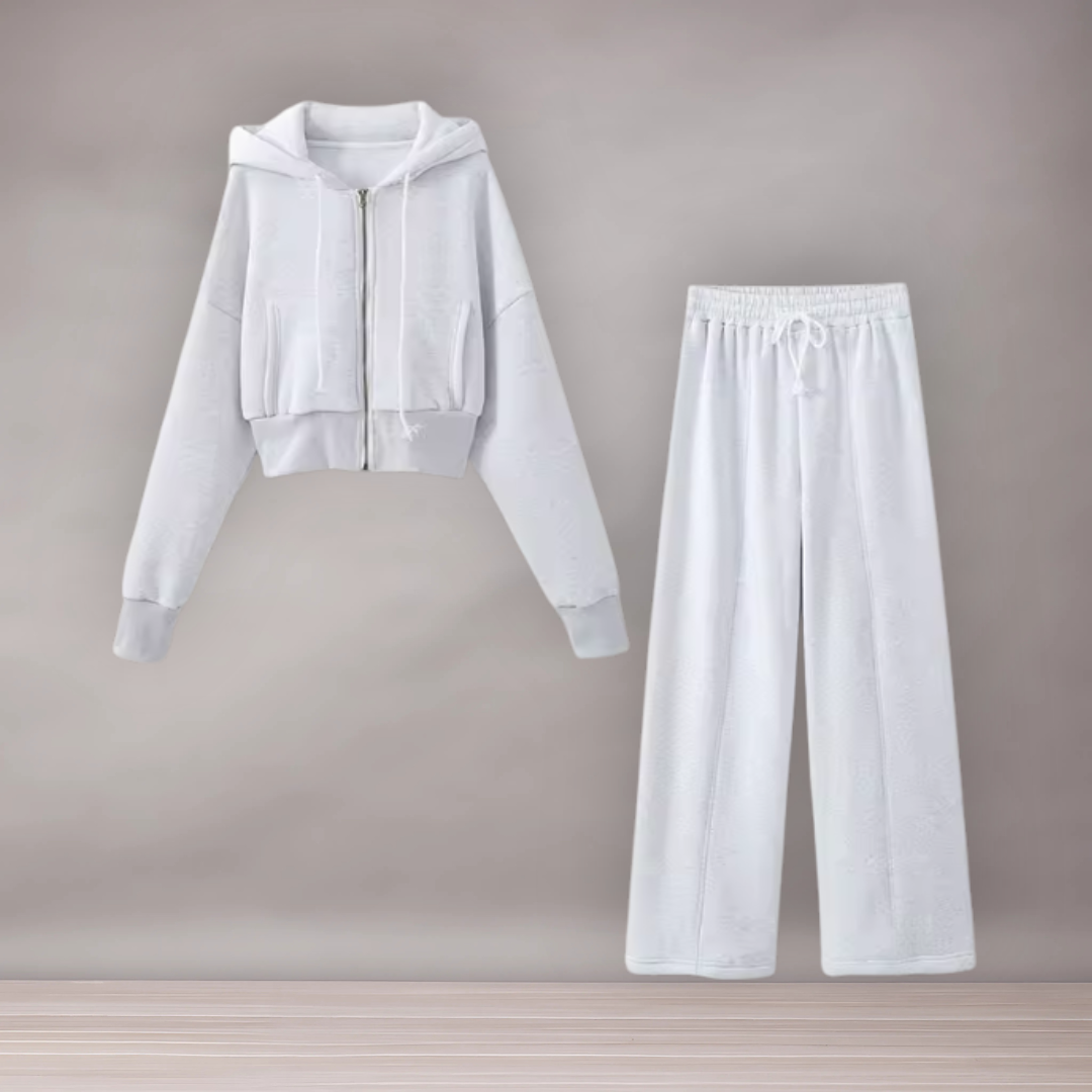 Large pants set and hooded sweatshirt | Comfort and relaxed style