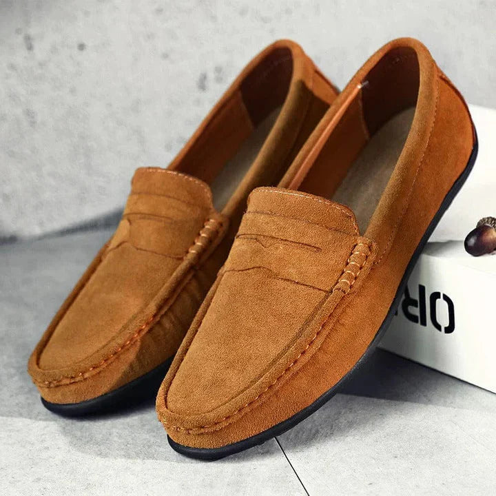 Tirenta | Mokasyny w zamszowej niedrogiej elegancji
