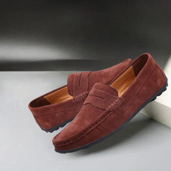Tirenta | Mokasyny w zamszowej niedrogiej elegancji