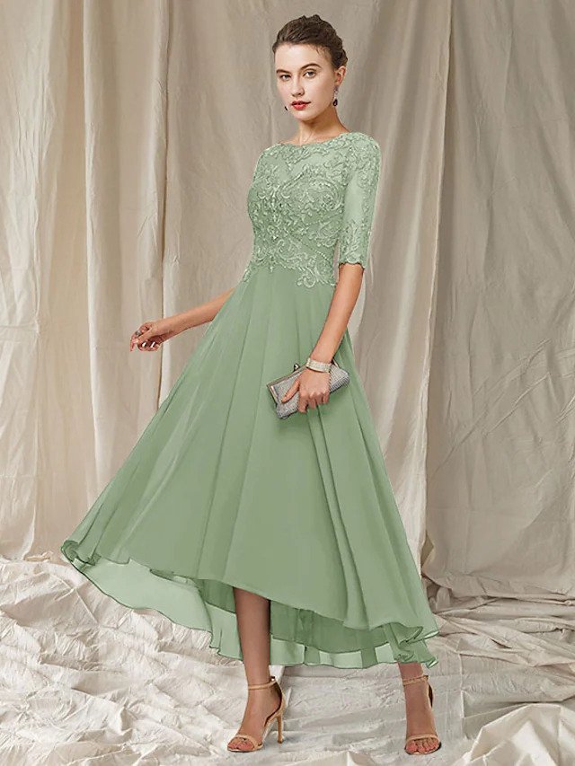 Robe de mariée avec détails en dentelle | Robe midi